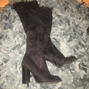 Black Stuart Weizmann like thigh high